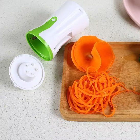 Coupe légumes deux styles, lamelle ou julienne