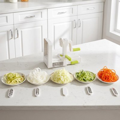 Coupe légumes rotatif avec plusieurs lames