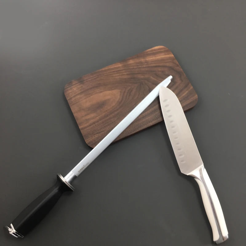 Fusil à aiguiser sur planche à découper