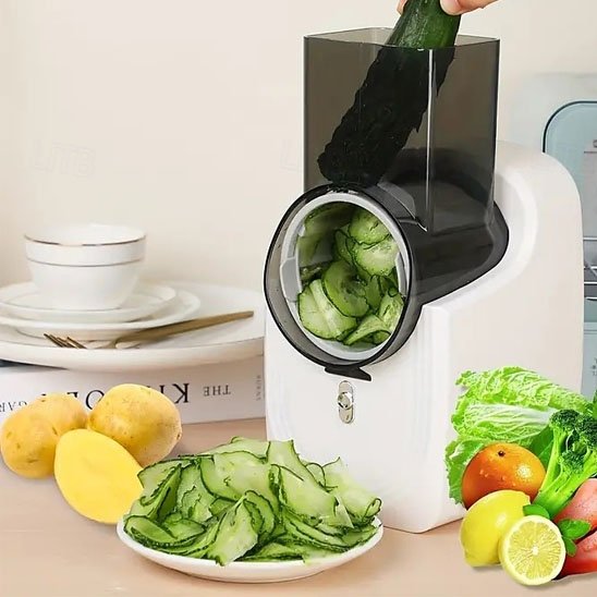 Coupe legumes electrique fait des tranches minces de concombre