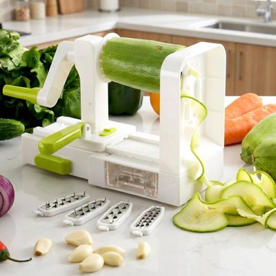 Coupe légumes fait des bandelettes