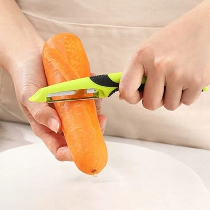 femme épluche concombre avec Eplucheur legume vert fluo