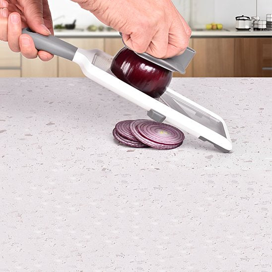 mandoline cuisine avec poignée de protection