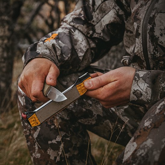 Pierre a aiguiser à la chasse
