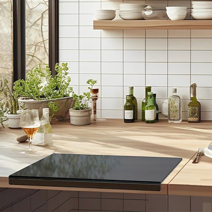 Planche à découper noire avec rebord de stablilité